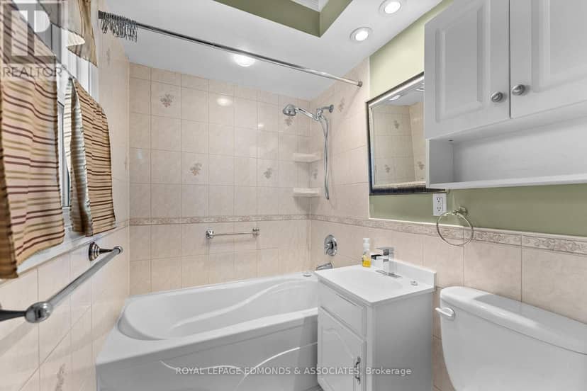 359 Chamberlain Street — photo 24 of 40