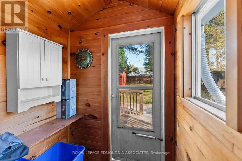 359 Chamberlain Street — photo 34 of 40