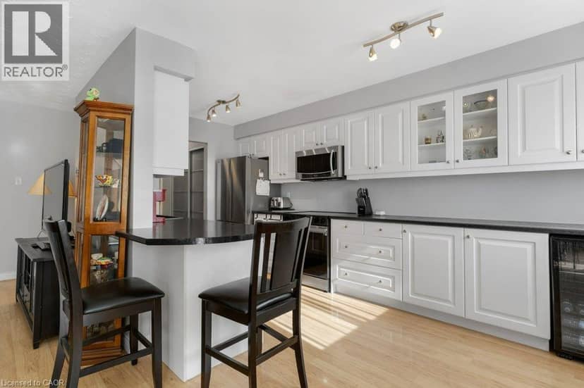 320 TRAYNOR Avenue Unit# 1, Kitchener, photo 7