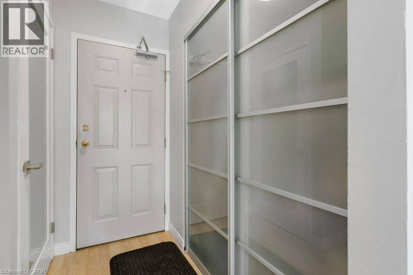 320 TRAYNOR Avenue Unit# 1, Kitchener, photo 3