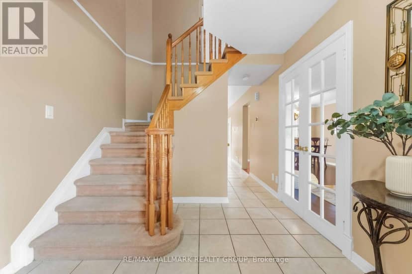 2053 Rolling Brook Drive, Ottawa, photo 4