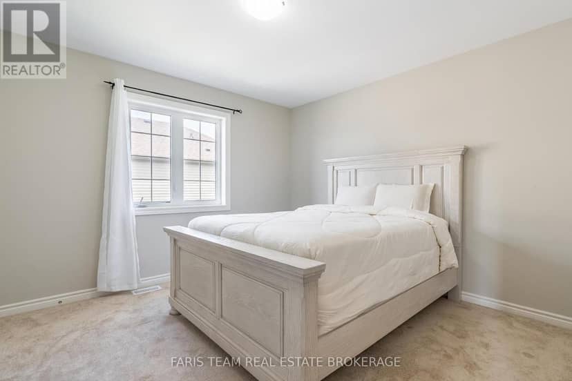 207 Cubitt Street — photo 23 of 38