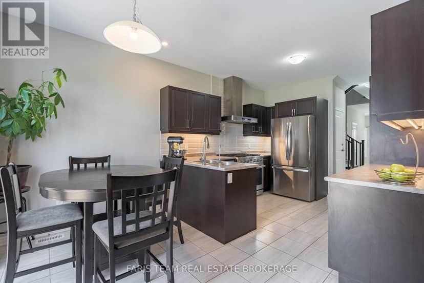 207 Cubitt Street, Clearview, photo 4