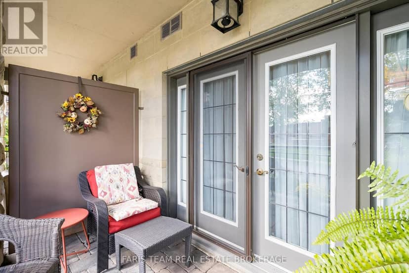 101 - 200 Collier Street — photo 16 of 22