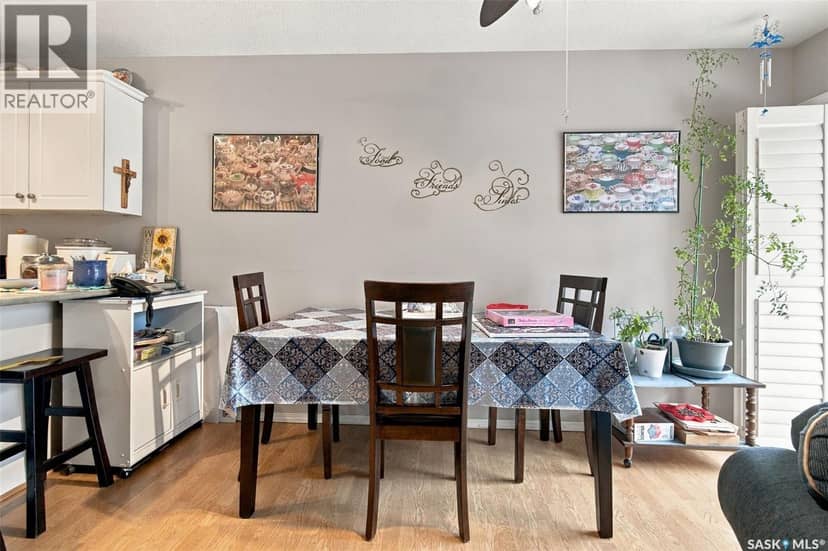 5440 Rochdale BOULEVARD — photo 9 of 25