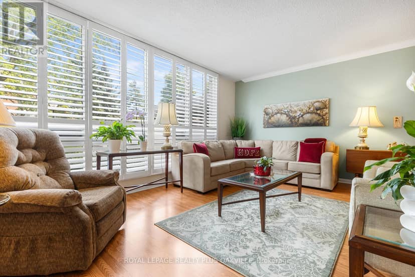 102 - 2175 Marine Drive — photo 11 of 40
