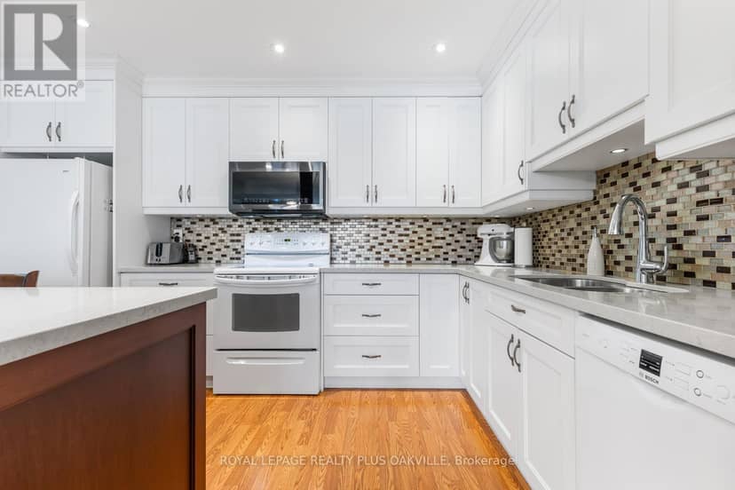 102 - 2175 Marine Drive, Oakville, photo 7