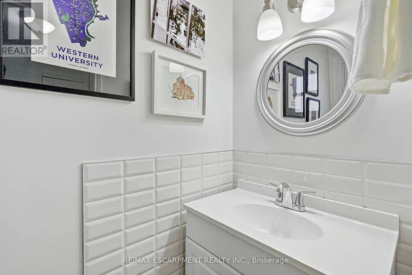 37 Bayview Drive — photo 15 of 31