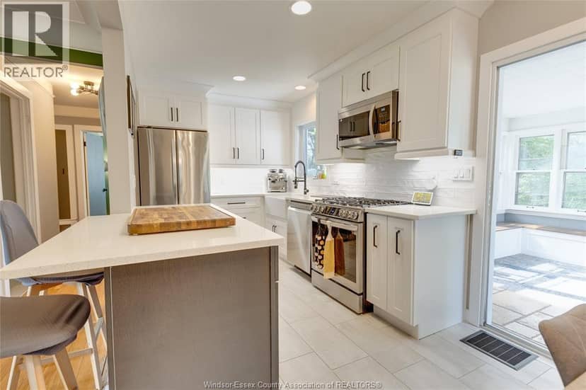 3035 Radisson — photo 10 of 40