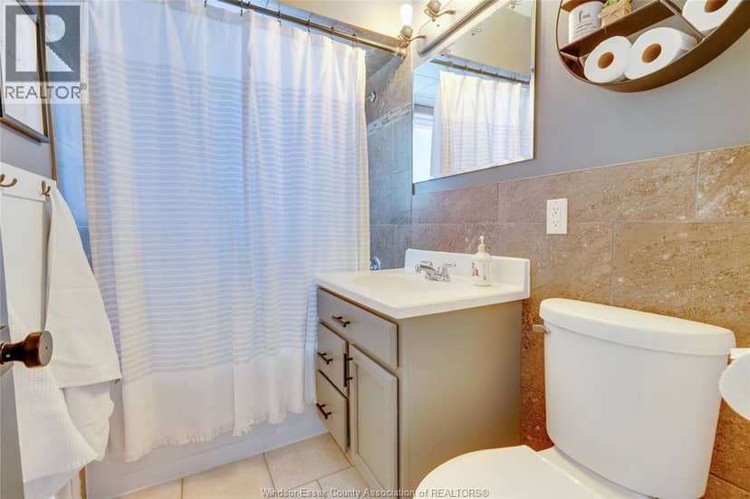 3035 Radisson — photo 22 of 40