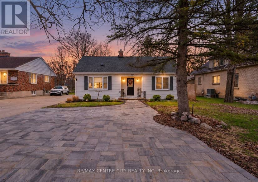 549 Victoria Street, Strathroy-Caradoc