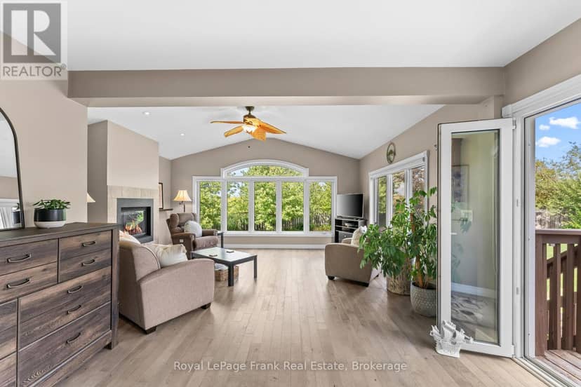 18 Matthews Court — photo 16 of 40