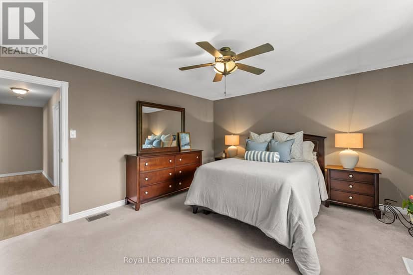 18 Matthews Court — photo 23 of 40