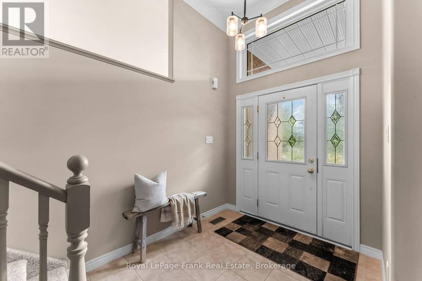 18 Matthews Court, Peterborough, photo 3