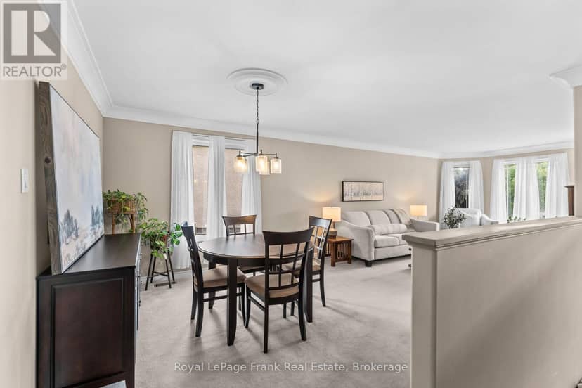 18 Matthews Court — photo 9 of 40