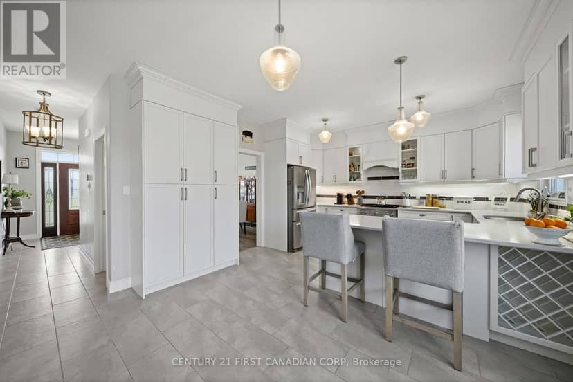 155 Spencer Avenue — photo 20 of 40
