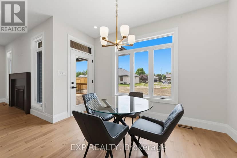 404 Erie Street — photo 14 of 38