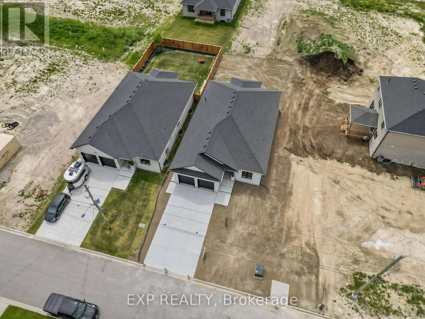 404 Erie Street — photo 34 of 38