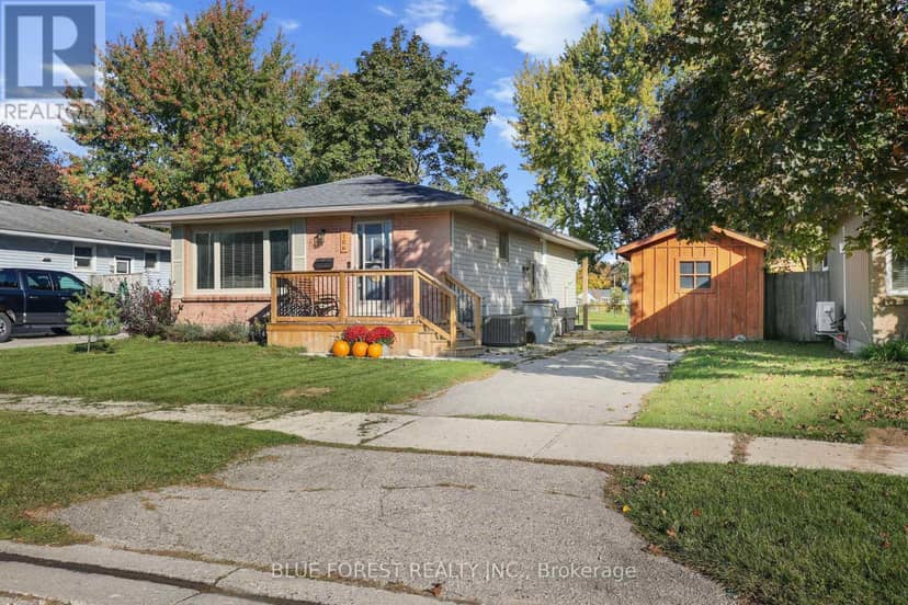 106 Harold Ct Court, Lucan Biddulph