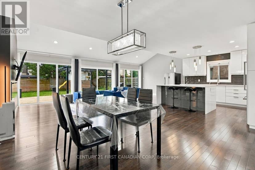 535 Freeport Street — photo 15 of 40