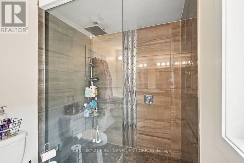 535 Freeport Street — photo 32 of 40