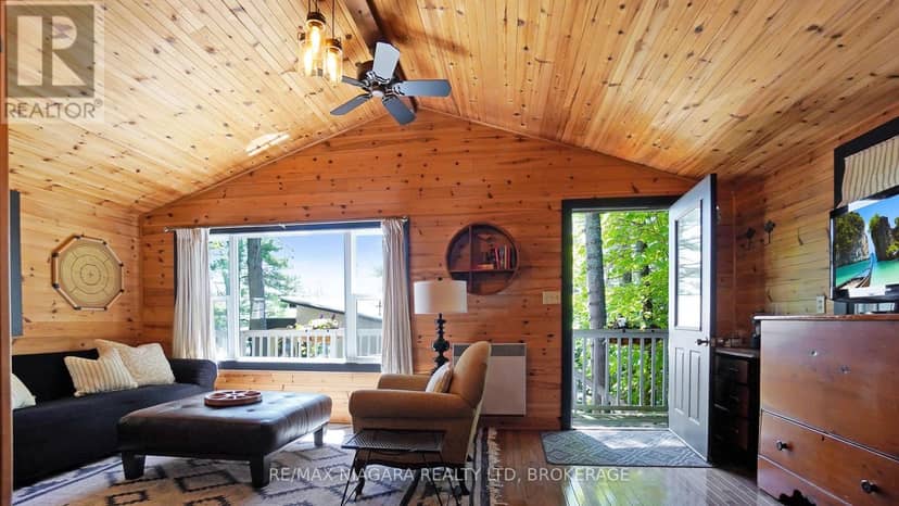 1009 Mercedes Drive N — photo 29 of 40