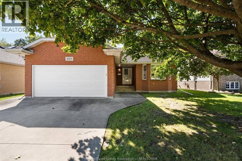 2311 Amy Lynn Park — photo 2 of 23