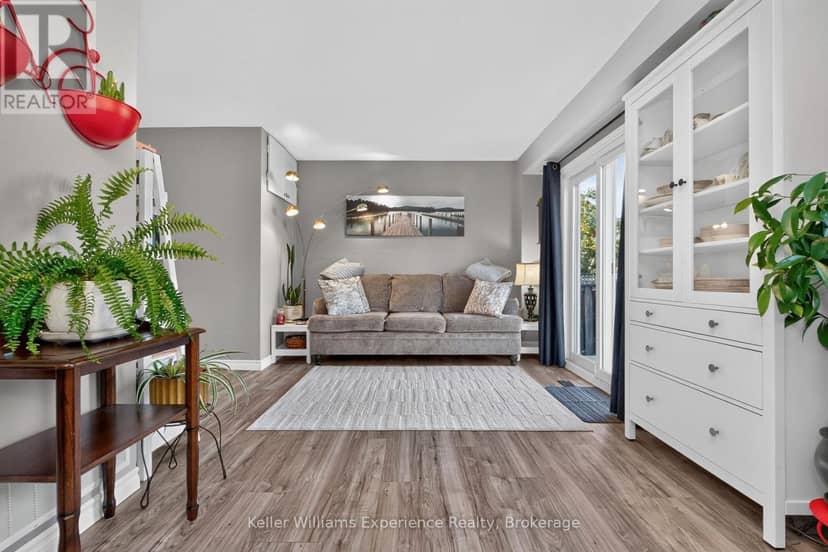 13 Lindsay Court — photo 14 of 40