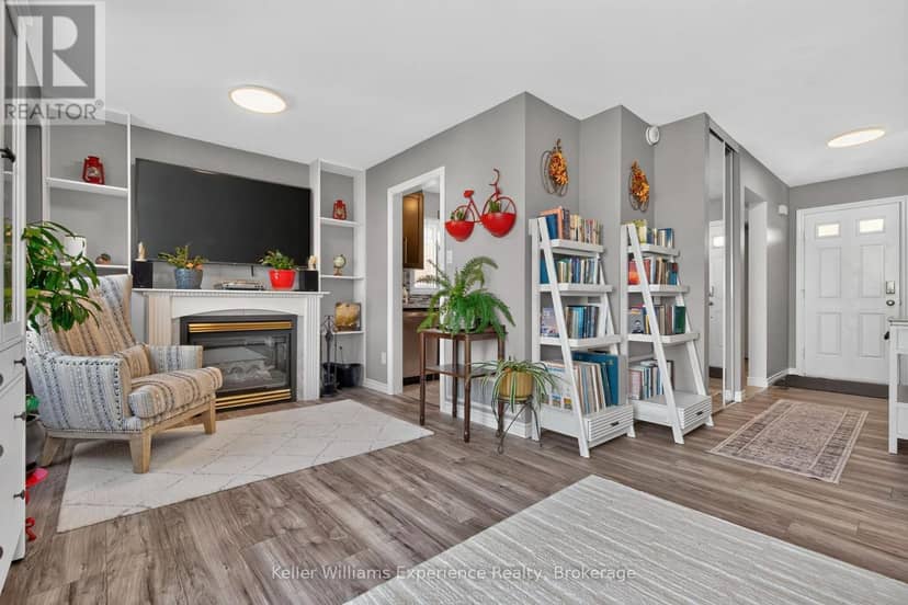 13 Lindsay Court — photo 17 of 40