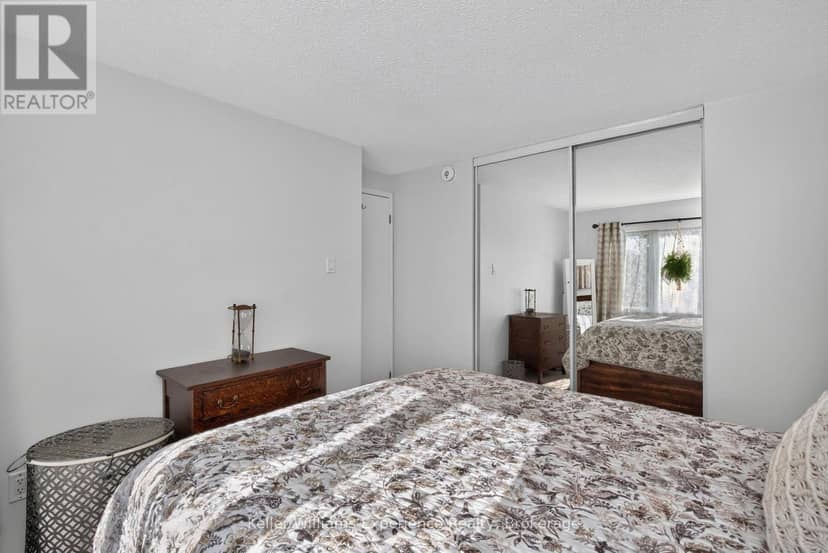 13 Lindsay Court — photo 21 of 40