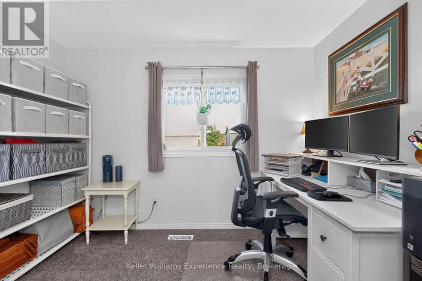 13 Lindsay Court — photo 25 of 40