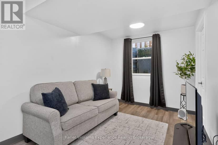 13 Lindsay Court — photo 29 of 40