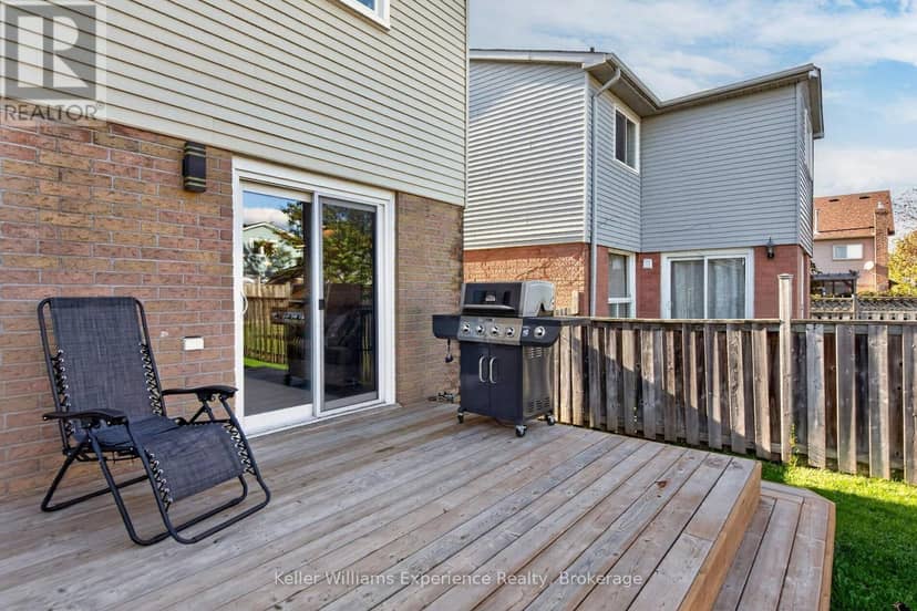 13 Lindsay Court — photo 36 of 40