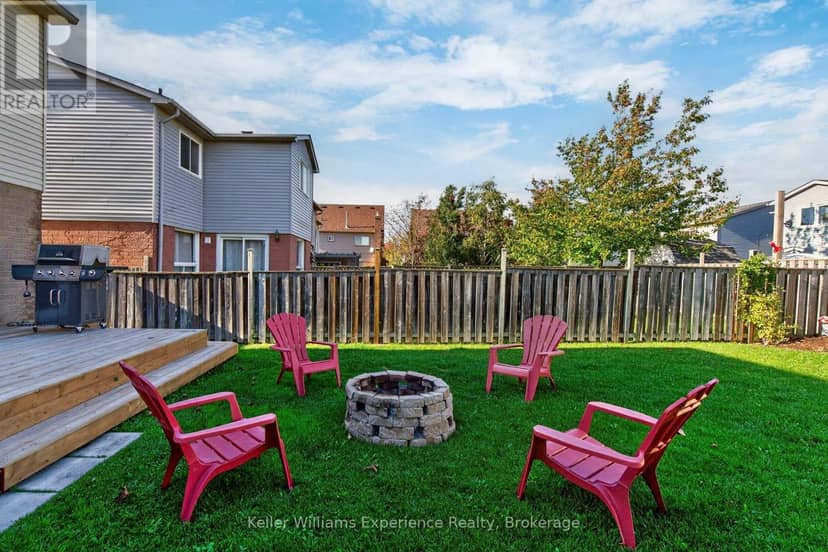 13 Lindsay Court — photo 38 of 40