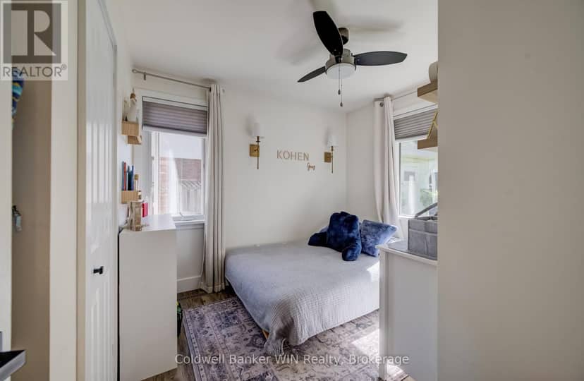560 Waterloo Street — photo 18 of 39