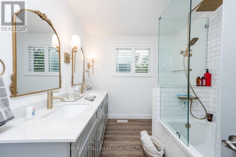 275 Sunnidale Road — photo 12 of 40