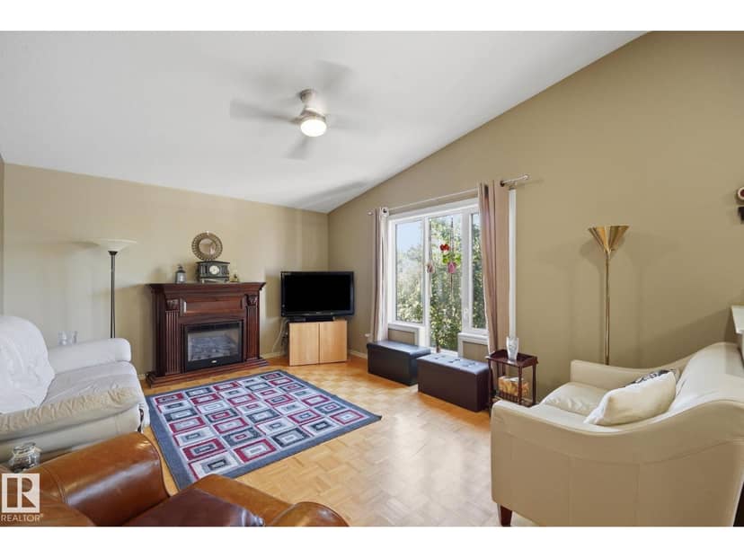 5132 157 AV NW — photo 13 of 37