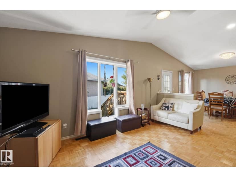 5132 157 AV NW — photo 14 of 37