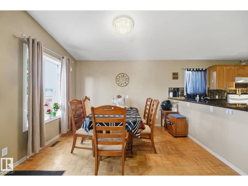 5132 157 AV NW — photo 16 of 37