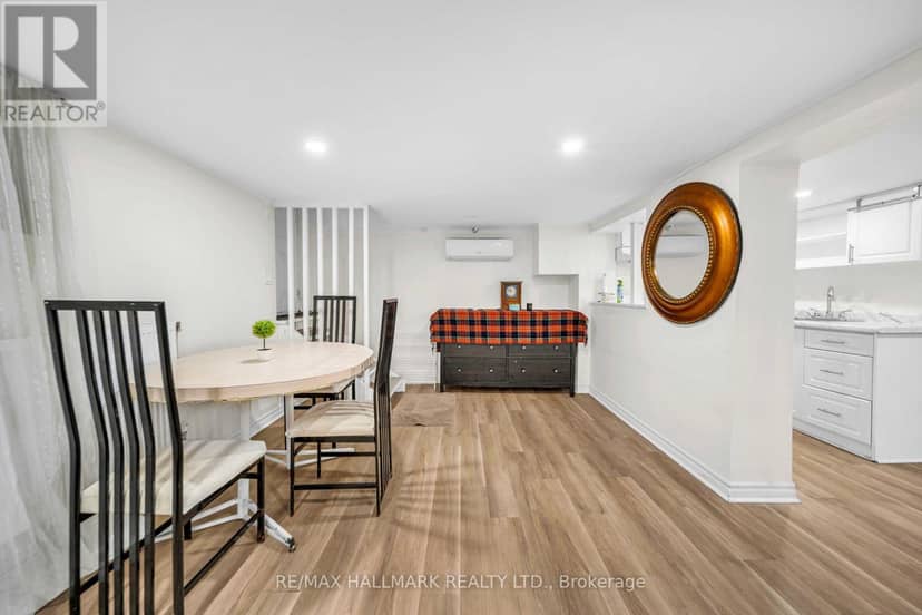 20 Elizabeth Street S — photo 17 of 27