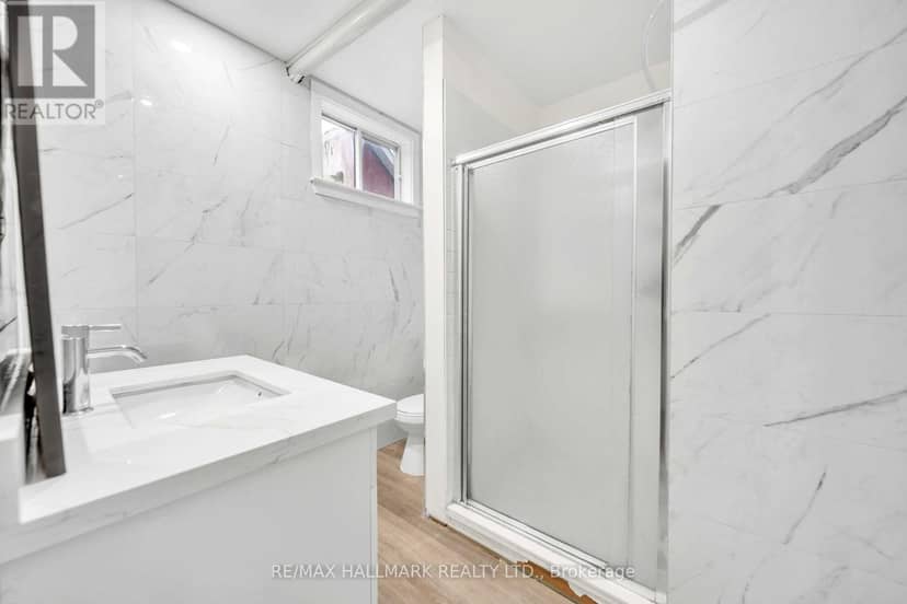 20 Elizabeth Street S — photo 9 of 27