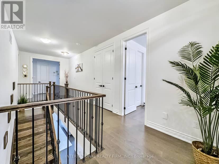 150 Cannes Avenue — photo 32 of 40