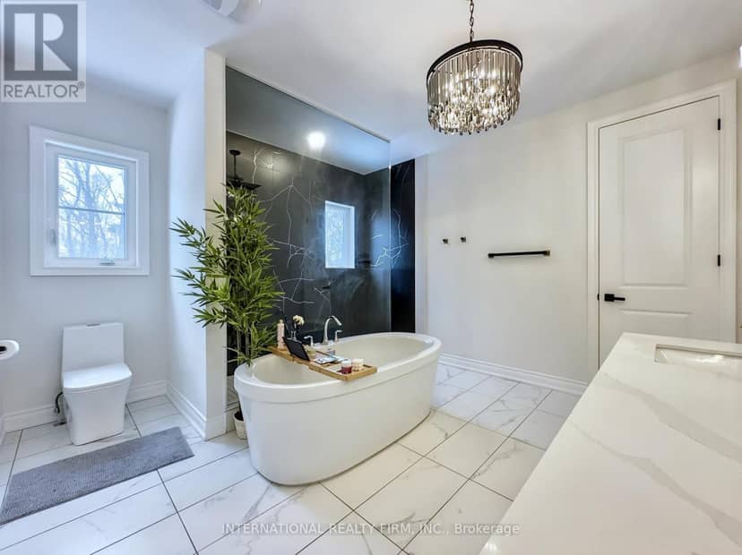 150 Cannes Avenue — photo 38 of 40