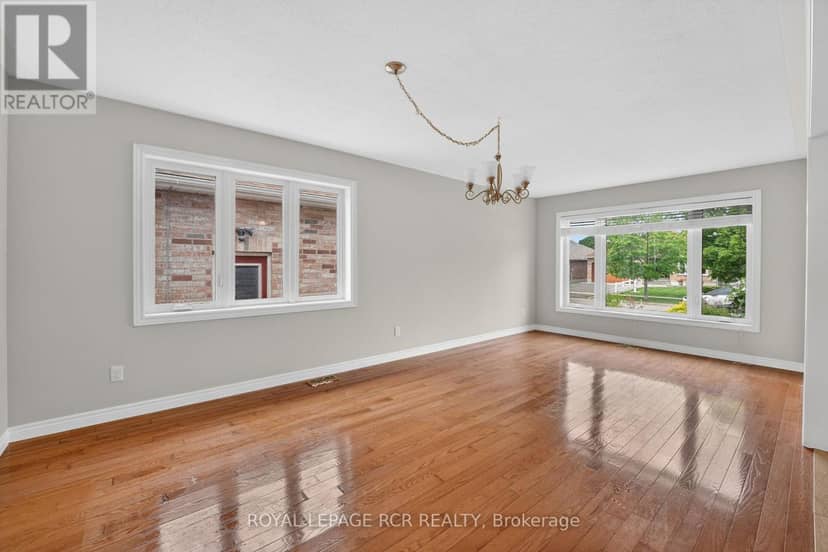 71 Elmwood Avenue — photo 4 of 40