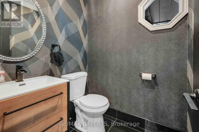 61 Fisher Street — photo 15 of 40