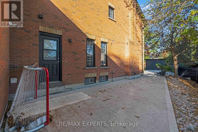 61 Fisher Street — photo 31 of 40