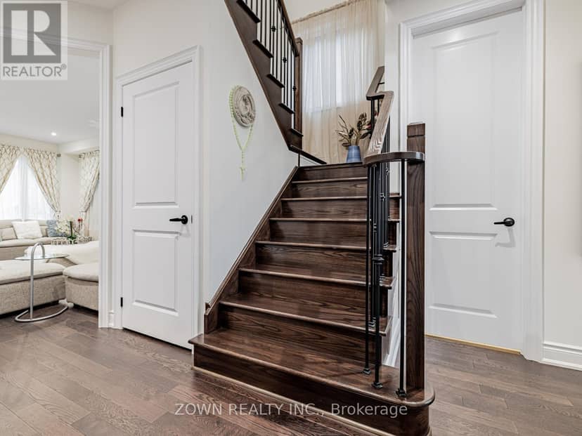 1352 Blackmore Street — photo 17 of 31