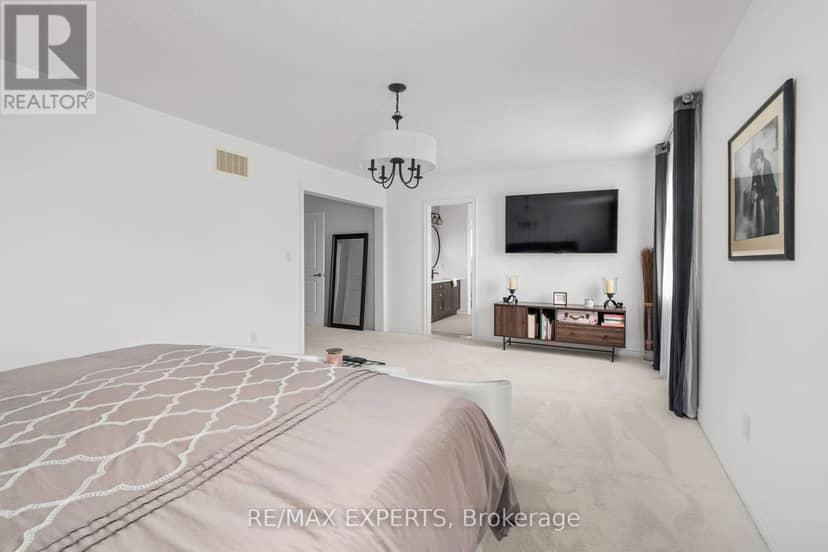 20 Hackett Street — photo 31 of 40