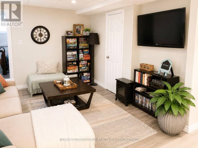 236 Langfield Street — photo 23 of 24