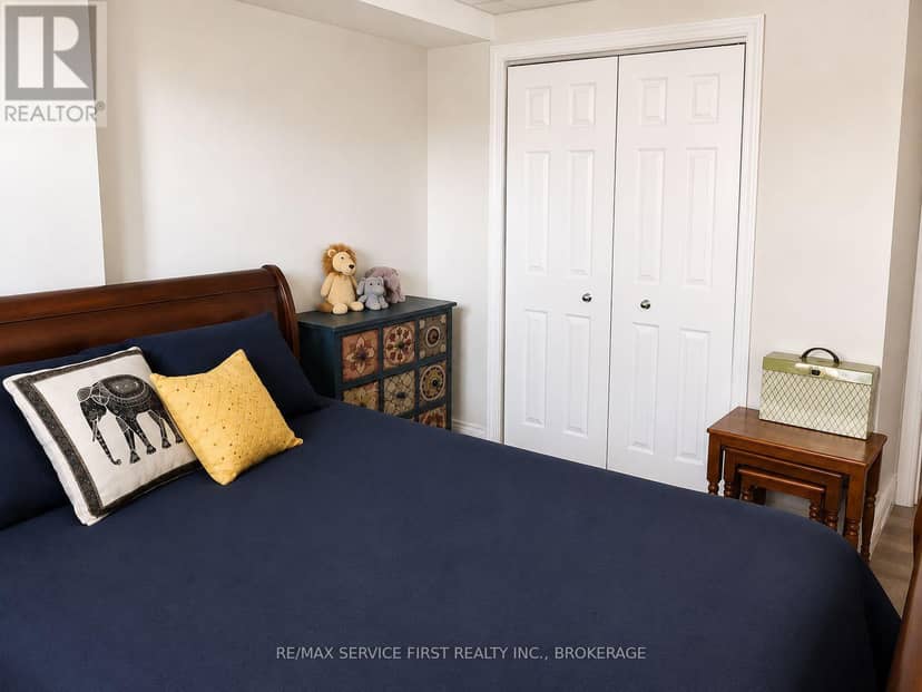 236 Langfield Street — photo 14 of 24